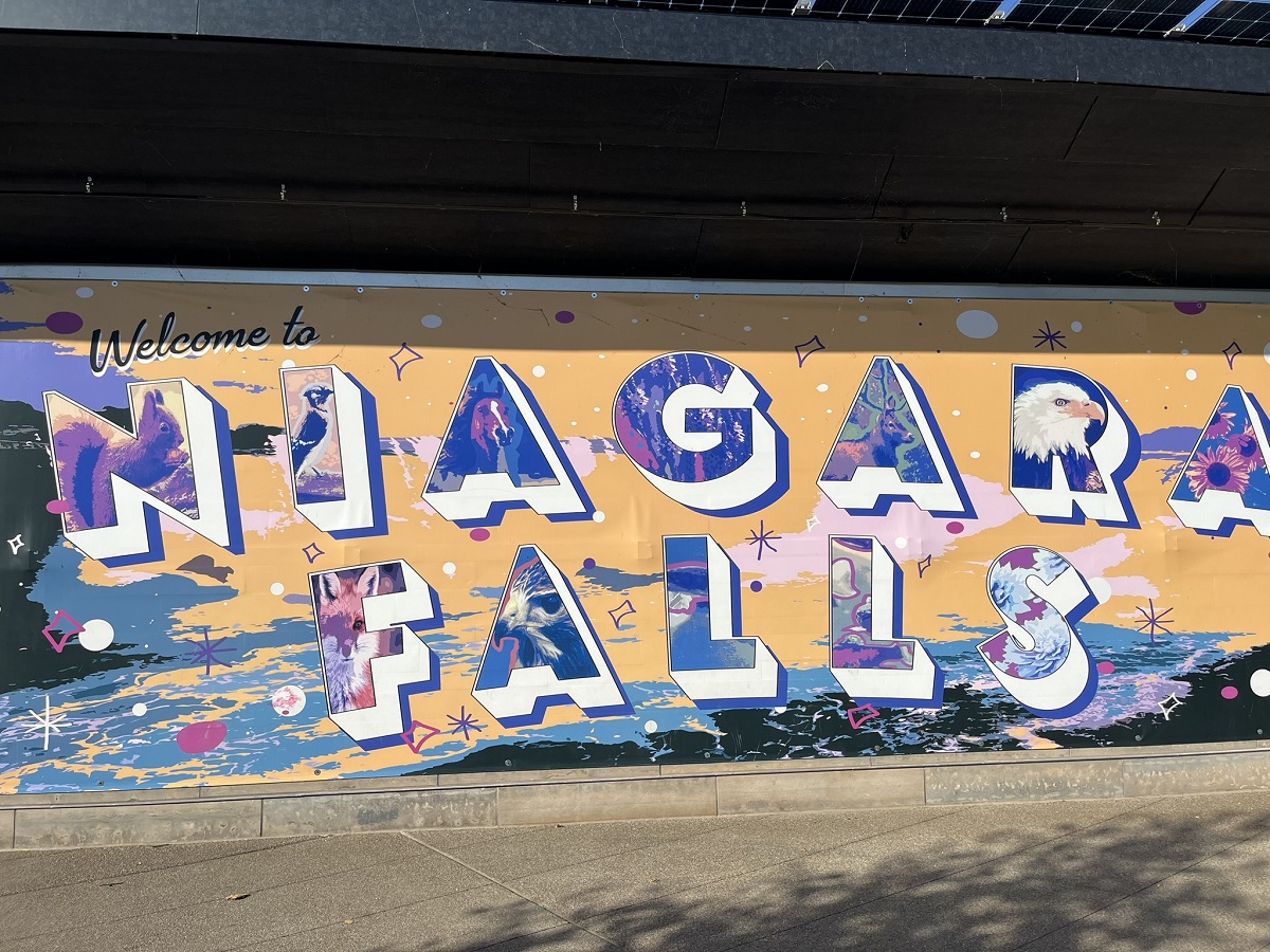 Welcome to Niagara mural